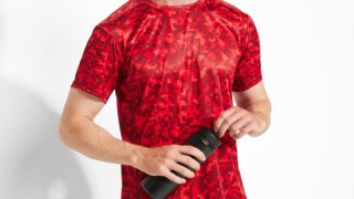 T-Shirt Técnica Estampada Roly Assen (140g)